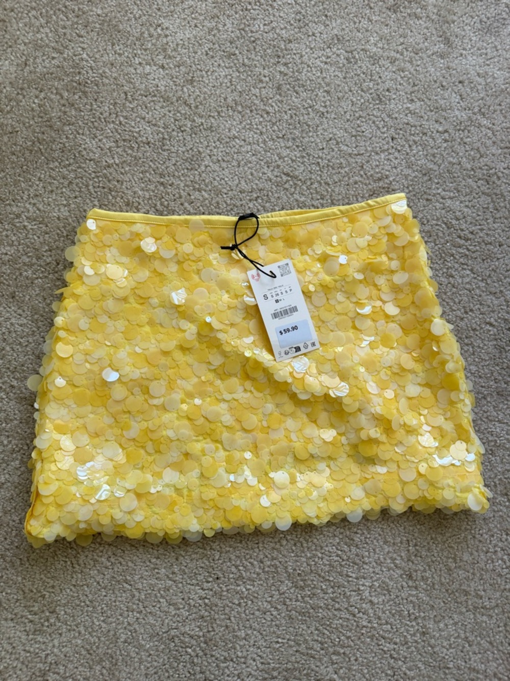Yellow Sequin Mini Skirt - Sparkling Party Style